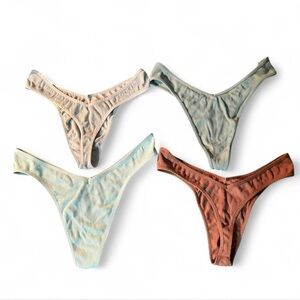 Aeropostale Seamless Ribbed V Thong Panty Set of 4